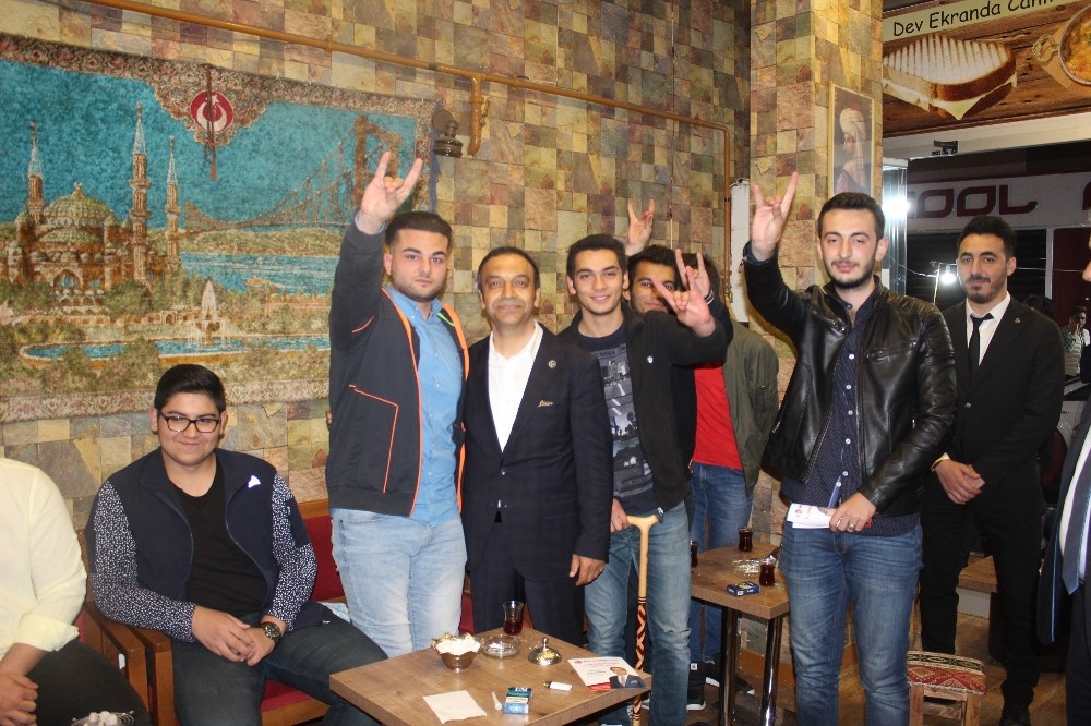 MHP Sivas Milletvekili adayı Özyürek seçim çalışmalarını sürdürüyor
